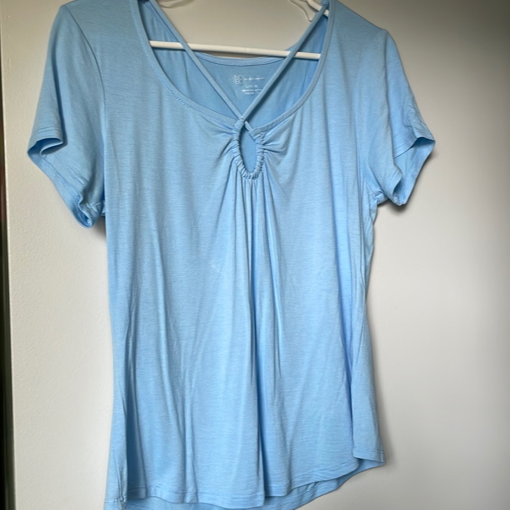baby blue No Boundaries tee